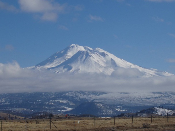 Photo of a mountain.